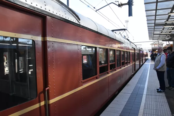 The Red Rattle arrives back at Penrith Station